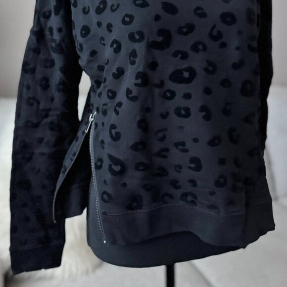 Rails Marlo Black Leopard Long Sleeve Crewneck Zip Pullover Sweatshirt Size XS - Picture 2 of 7
